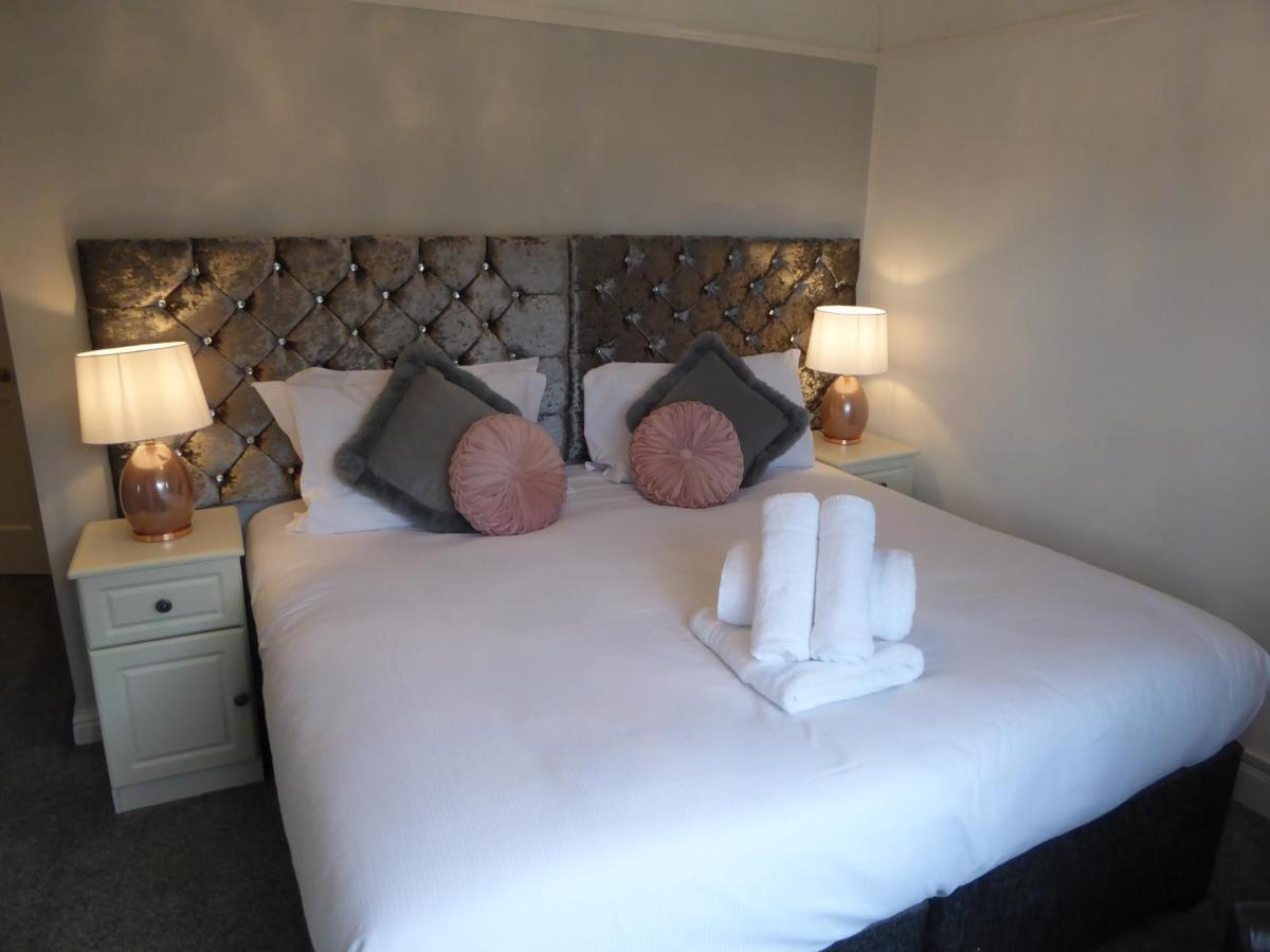 South View Country House Sleeps 12 - Hot Tub - Views Henley-in-Arden Exterior photo